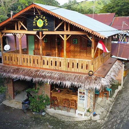 Sama Sama Homestay & Trekking Only Stay Here Book Trekking And Transport With Us Bukit Lawang Exterior photo