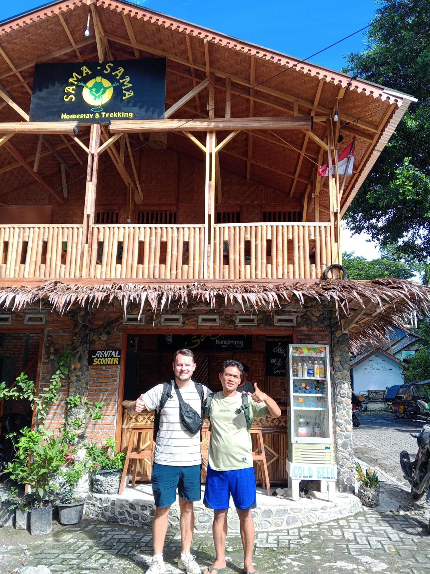 Sama Sama Homestay & Trekking Only Stay Here Book Trekking And Transport With Us Bukit Lawang Exterior photo