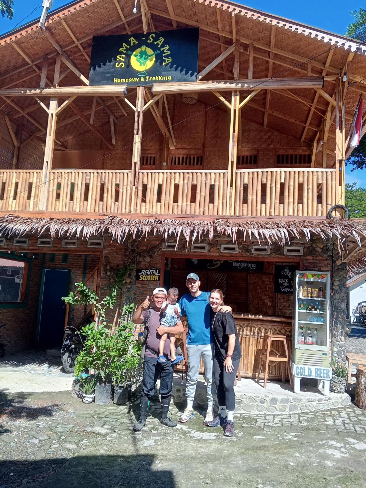 Sama Sama Homestay & Trekking Only Stay Here Book Trekking And Transport With Us Bukit Lawang Exterior photo